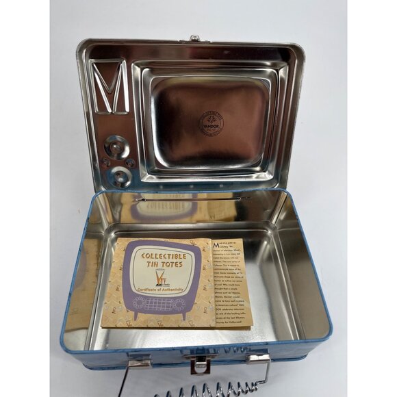 Elvis Presley Collectible Tin Lunch Box By Vandor Can't Help Falling In Love - Picture 6 of 10